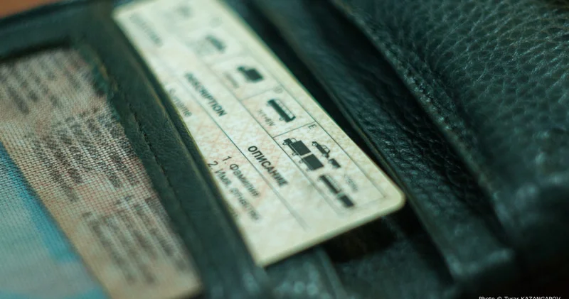 Қазақстанда жүргізуші куәлігін алу емтихандарын шектеусіз тапсыруға болады жаңа ережелер