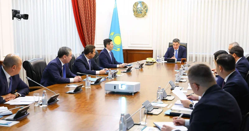 Бектенов поручил пересмотреть подходы к развитию легкой промышленности
