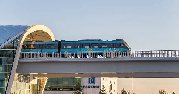 Автобуспен 1,5 сағат: LRT арқылы әуежайдан вокзалға дейін қанша уақытта жетуге болады?