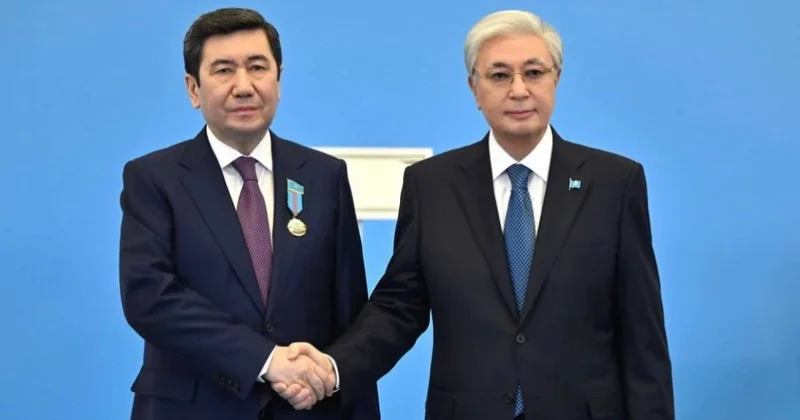 Токаев поблагодарил Ерлана Кошанова и членов партии Amanat за работу