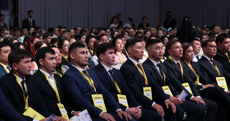 Делегаты съезда партии Әділет поддержали присоединение Аманат