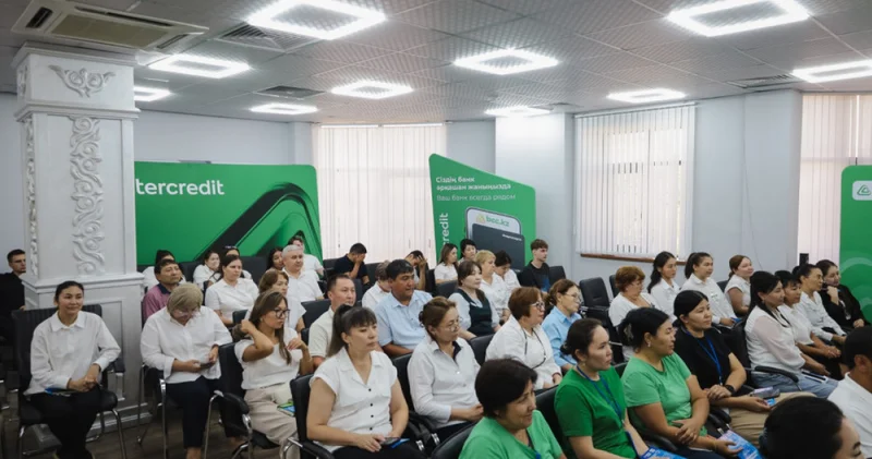Қарыз мәселесінен салық реформасына дейін: Ақ жол ШҚО да маңызды кездесу өткізді
