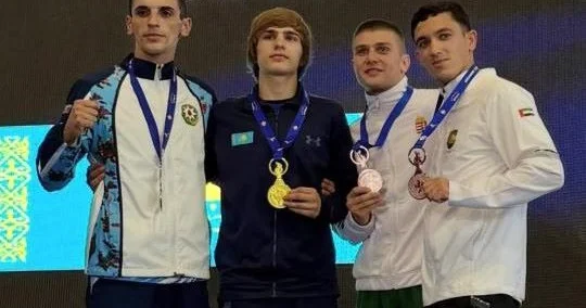 Астанчанин Давид Широкорадов стал чемпионом мира по муай тай