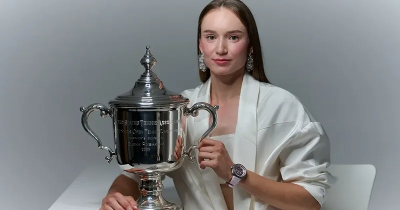 Елена Рыбакина ресми түрде WTA әлемдік рейтингінде көш бастады