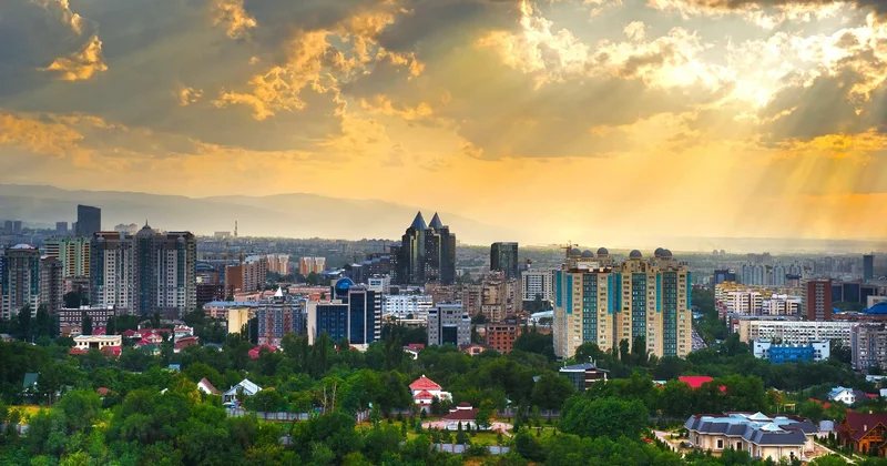 Алматы мен Шымкентте аптап ыстық сақталып, Астанада күн +25°C қа дейін жылынады