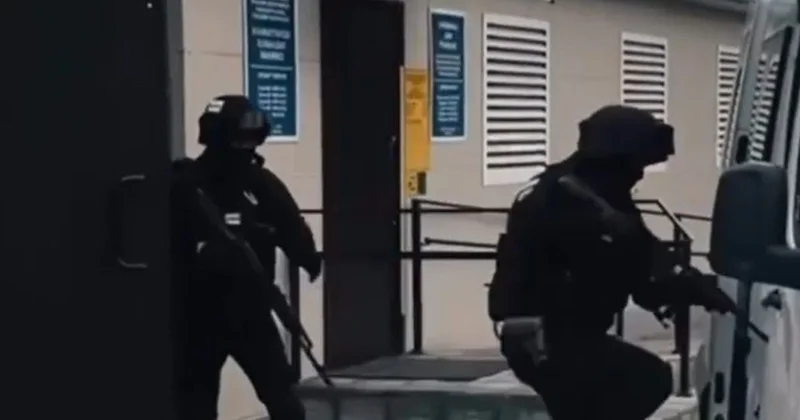 Павлодарца обыскали и задержали на одной из улиц города (видео)