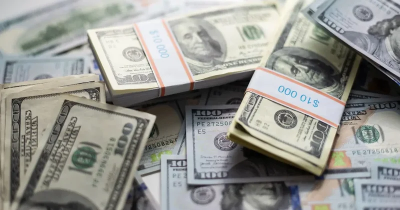 Подозреваемого в вымогательстве 700 тысяч долларов задержали в Караганде