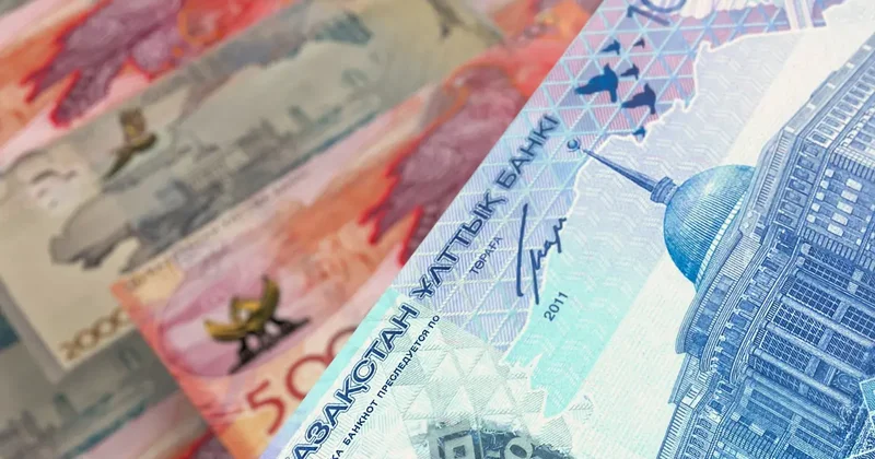 Зумеры или бумеры: какое поколение казахстанцев получает наибольшую зарплату