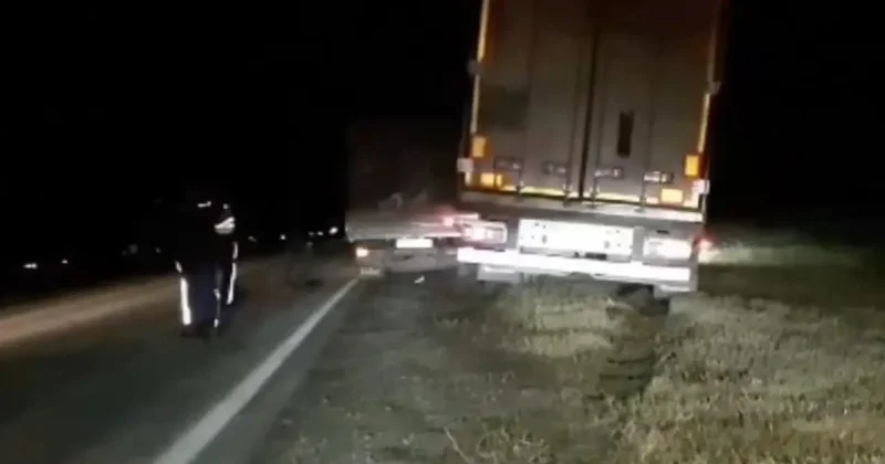 Фура опасно виляла по трассе в Костанайской области, водителю грозит арест