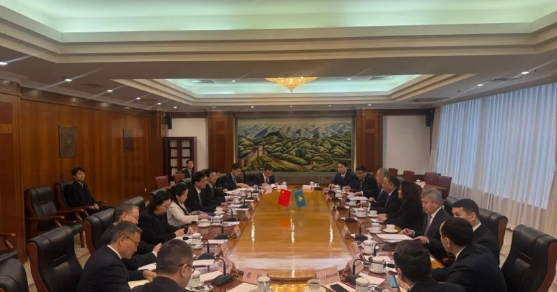 В Пекине обсуждены ключевые вопросы сотрудничества Казахстана и Китая