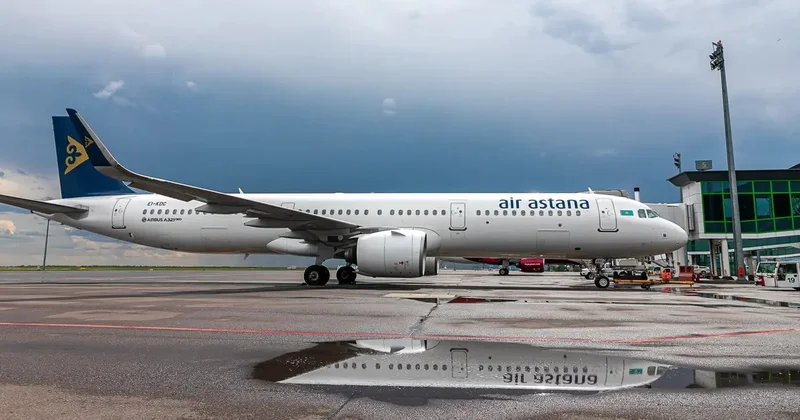 Жолаушы апатты шығу есігін өзі ашқан: Air Astana шығынды өтеу талабымен сотқа жүгінді