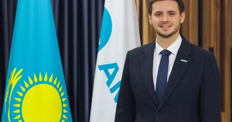 Член Президентского молодежного кадрового резерва назначен секретарем партии AMANAT