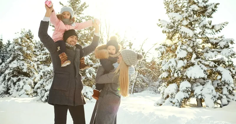 Сколько дней отдохнут казахстанцы в декабре и на новогодние праздники: календарь