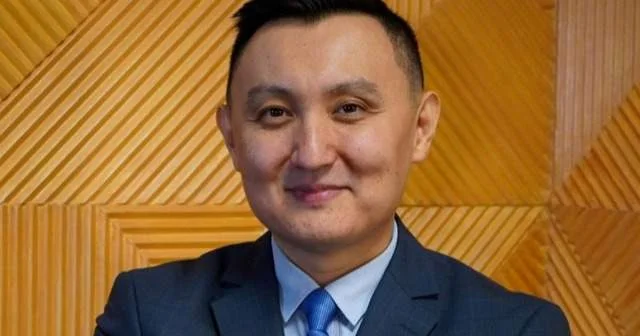 Тоқаев Бейжің Мәскеу Вашингтон үштағанында тең қатынас орнатқан көшбасшы саясаттанушы