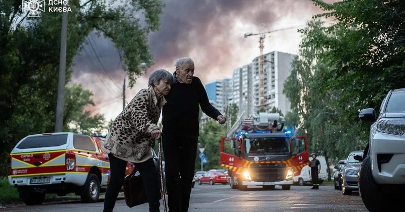 Киев подвергся массированной атаке, власти сообщили о шести погибших