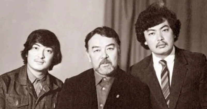 Ұлдарымның өлімін өзімнен көремін : Асанәлі Әшімов екі баласы неден қайтыс болды?