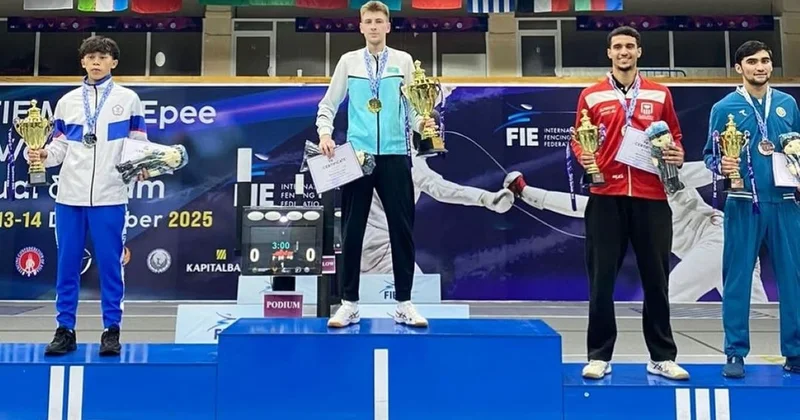 Казахстанец Кирилл Проходов завоевал золото этапа Кубка мира по фехтованию
