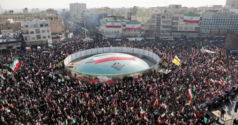 Таяу Шығыстағы қызыл таң