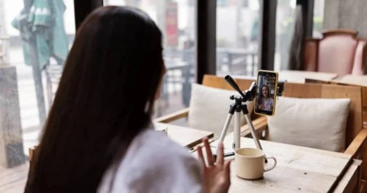 Қырғызстан блогерлерді салық төлеуге міндеттемек