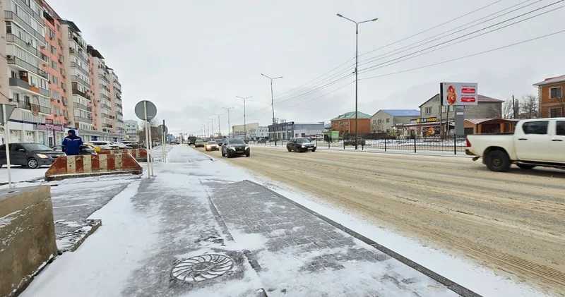 В Атырау из за сильного гололёда более 200 человек обратились за медпомощью