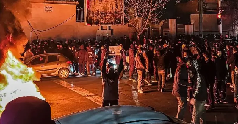 Казахстанские студенты на протестах в Иране ответ Миннауки