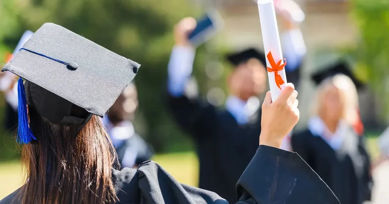 Процедуру признания дипломов, полученных в вузах Китая, Кореи и Японии, упростят в Казахстане