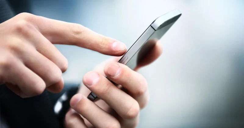 Депутат предложил фильтровать рекламу гормональных и урологических препаратов в соцсетях