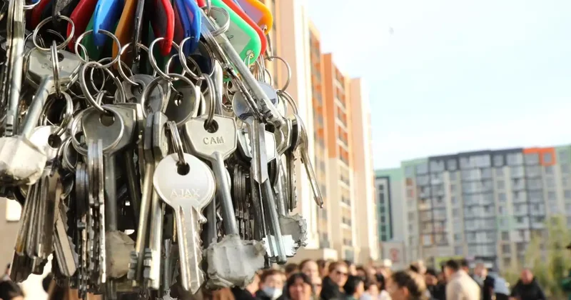 Баспана кезегі: бірінші тұрған адам не себепті пәтер алмайды