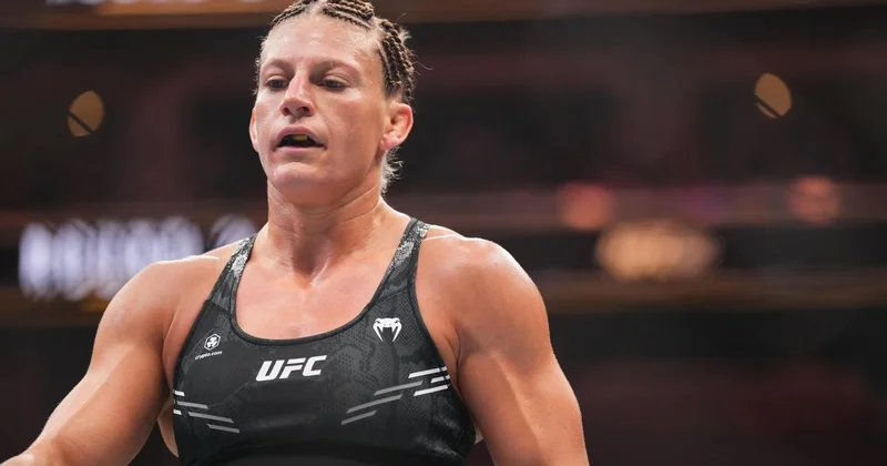 Сорвался громкий титульный бой в UFC