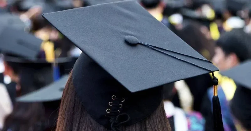 Казахстанцам станет проще верифицировать свои дипломы за рубежом