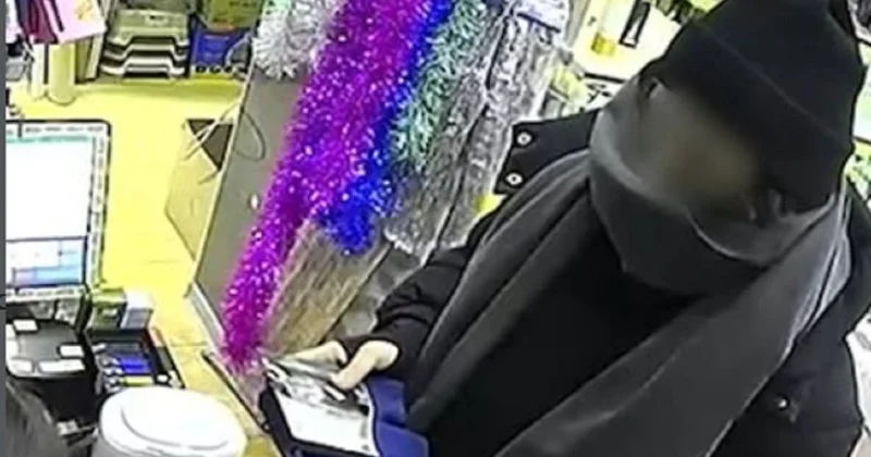 Поддельные чеки : изощренную схему обмана в магазинах Алматы сняли на видео