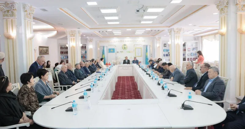 Ұлттық академиялық кітапханада Жолтай Әлмашұлының жаңа кітаптары таныстырылды