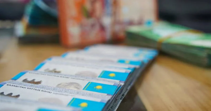 Айлық түскен күнгі ең маңызды шешім қандай?