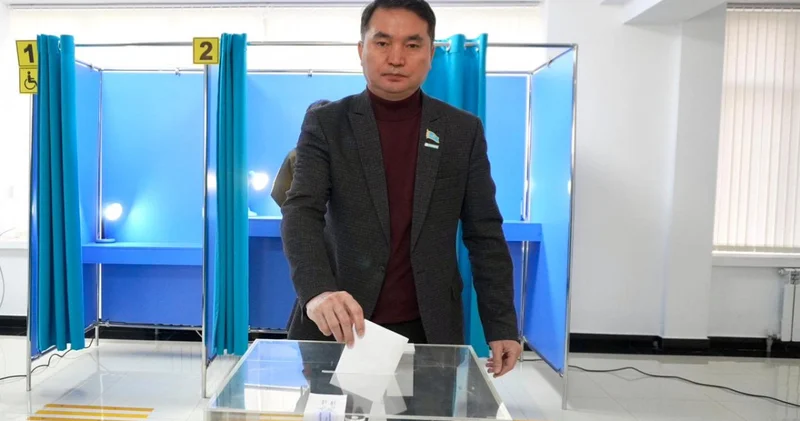 AMANAT партиясы Алматы облыстық филиалының атқарушы хатшысы референдумда дауыс берді