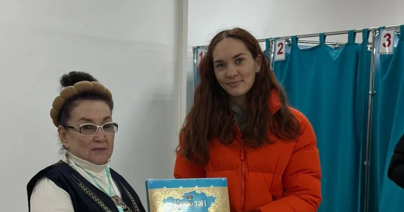 Көкшетауда бокстан әлем чемпионы Карина Ибрагимова дауыс берді