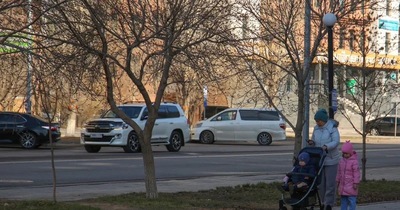 Сколько казахстанцев с именем Конституция