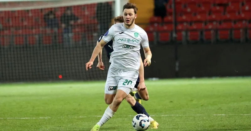 Казахстанский футболист Самородов отметился результативным действием в третьем подряд матче РПЛ