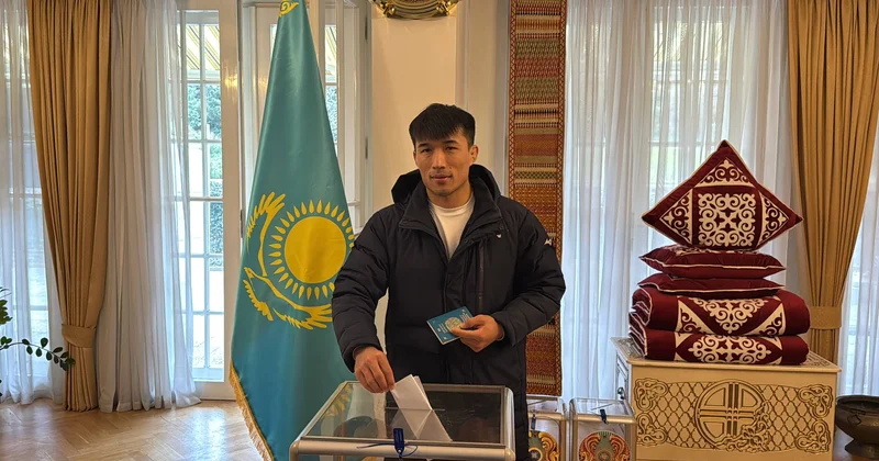 Ғұсман Қырғызбаев пен Әбиба Әбужақынова Чехиядағы референдум учаскесінде таңдау жасады