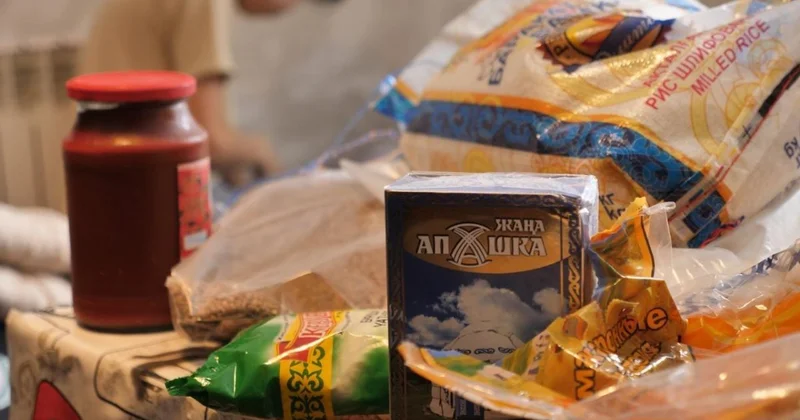 Сотням семей в Астане раздали продуктовые корзины