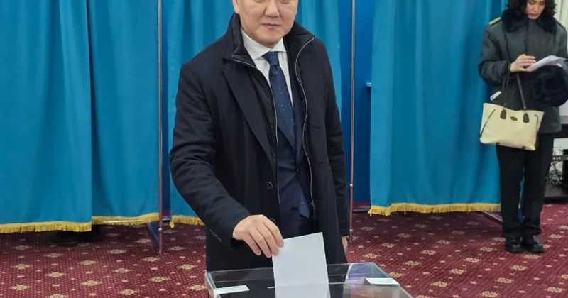 Ерлан Қарин: Қазақстандықтар ел болашағын таңдау туралы шешім қабылдауда
