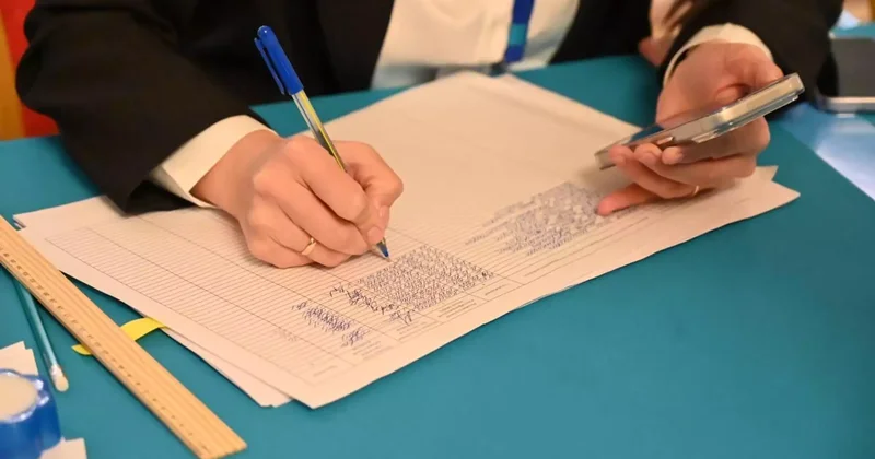 Қазақстандықтардың 51,9% і дауыс берді референдум өтті деп танылды