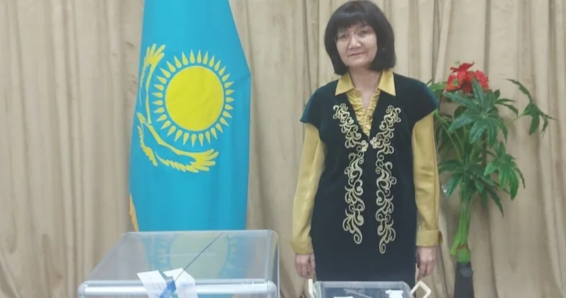 Ел болашағына немқұрайды қарамайтын жастар референдумға ерте келді Меңсұлу Бадаева