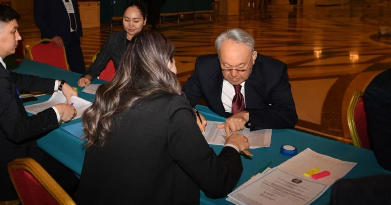 Я сделал выбор в пользу Токаева : Назарбаев высказался о референдуме