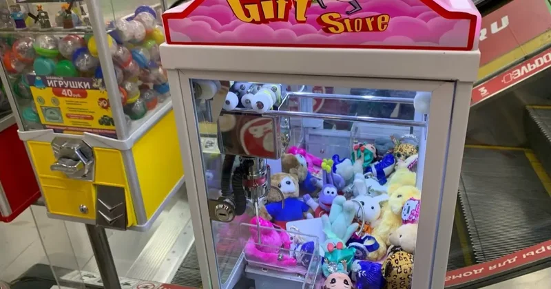 За автоматы хватайки взялись в Алматы: депутаты считают их опасными для детей