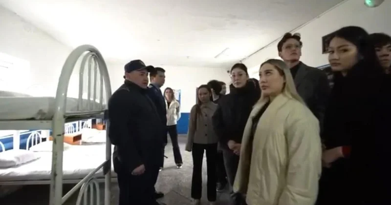 Заң мен тәртіп : Астанада студенттерге арнап тергеу изоляторында экскурсия ұйымдастырылды