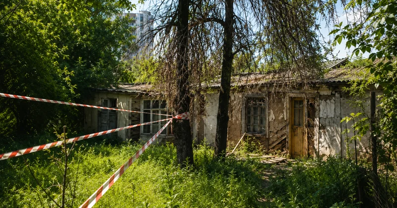За три копейки : семью алматинцев пытаются выселить из дома в престижном районе