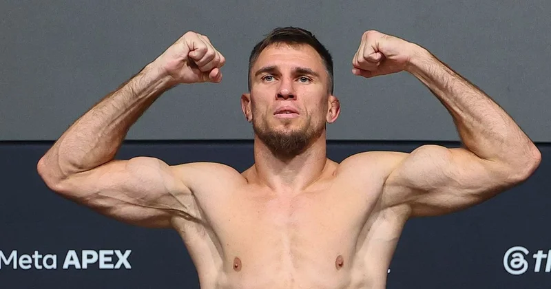 Казахстанец Николай Веретенников прошел взвешивание перед боем в UFC