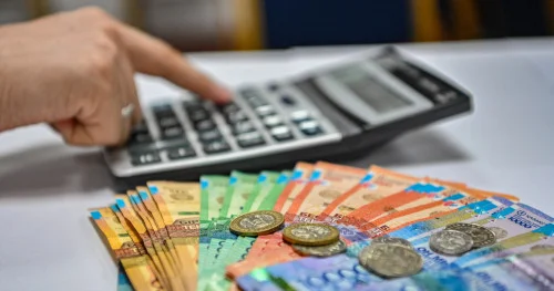 Өскеменде тіс емханасының 53 қызметкеріне екі айдан бері жалақы төленбеген