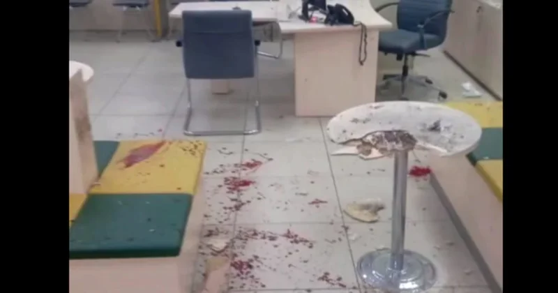 В Павлодаре пенсионеры взорвали торт с петардой в отделении банка по указанию мошенников