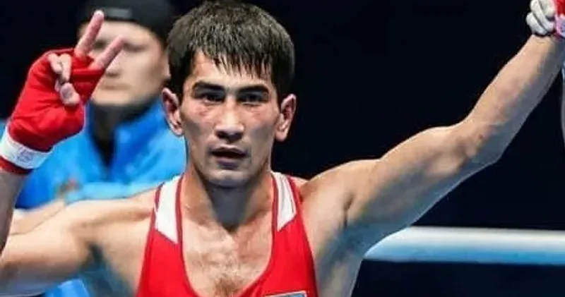 Қазақстандық әлем чемпионы бокстағы мансабын аяқтайтынын мәлімдеді